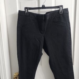 GAP Black Skinny Pants Sleek and Stylish